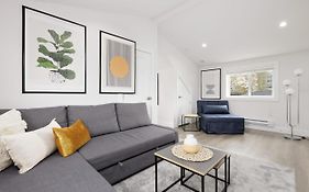 Newly Built Laneway Home 1 Bd Centrally Located